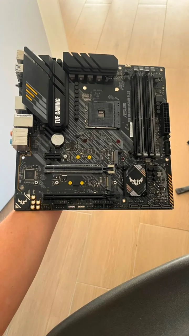 Placa Mãe B550M-Plus -- COM DEFEITO - Foto 2