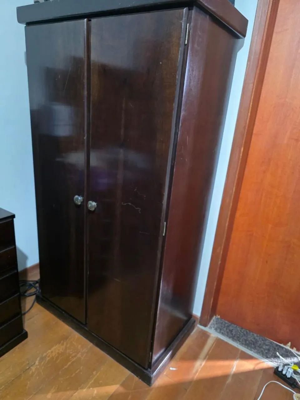 Armário 2 portas