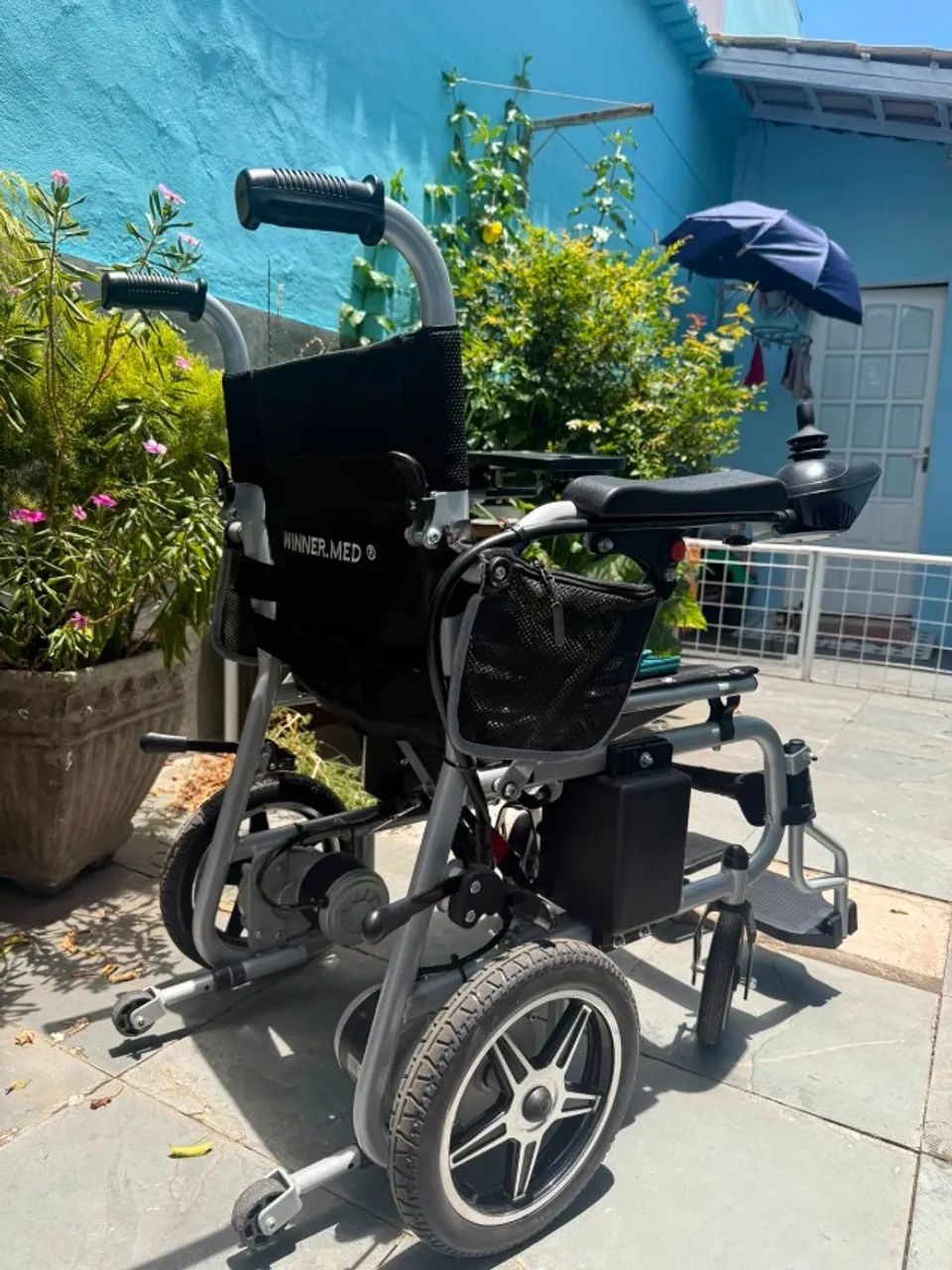 Cadeira de rodas motorizada - Foto 4