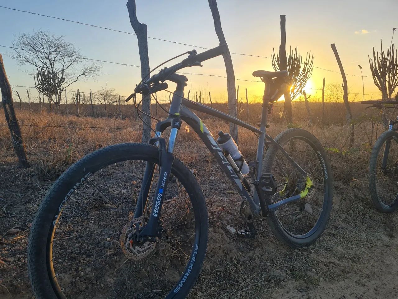 Bicicleta Oggi 7.1 tamanho 19 - Foto 2