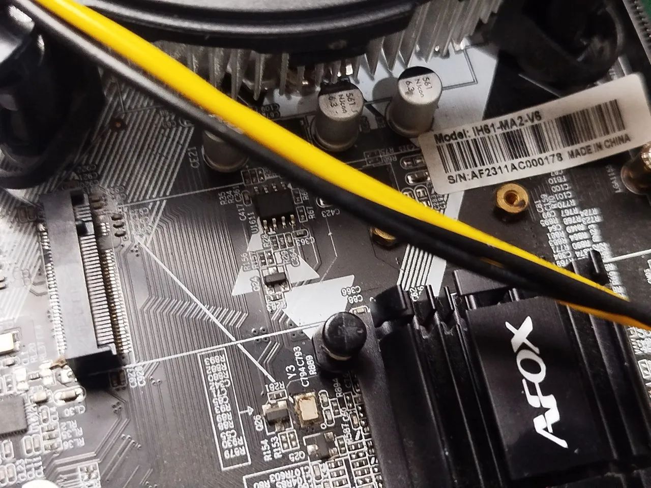 Vendo esse Kit Placa mãe  - Foto 2