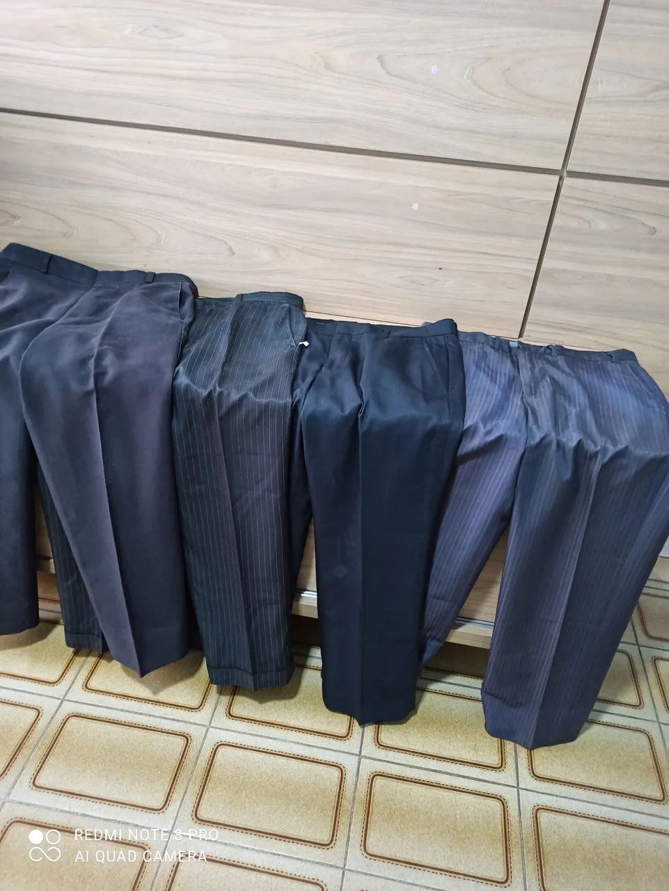 Calças social usadas. N. 42 