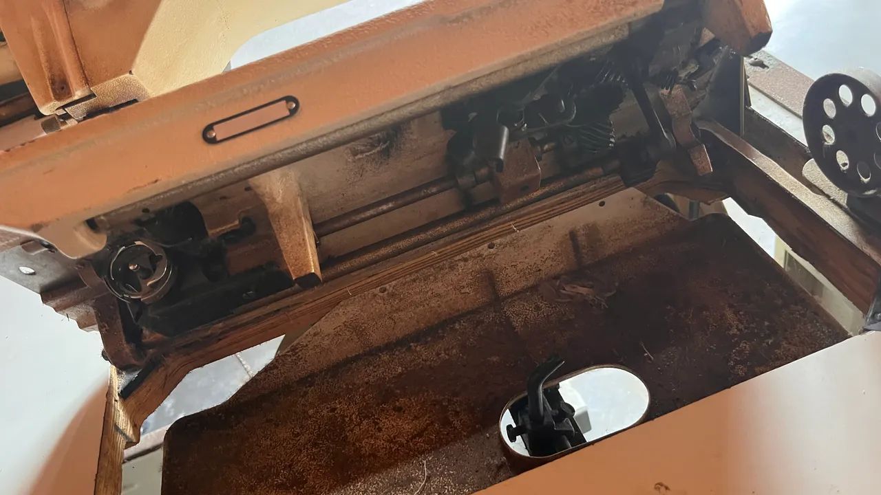 Máquina de costura (RETA 20U) - Foto 2