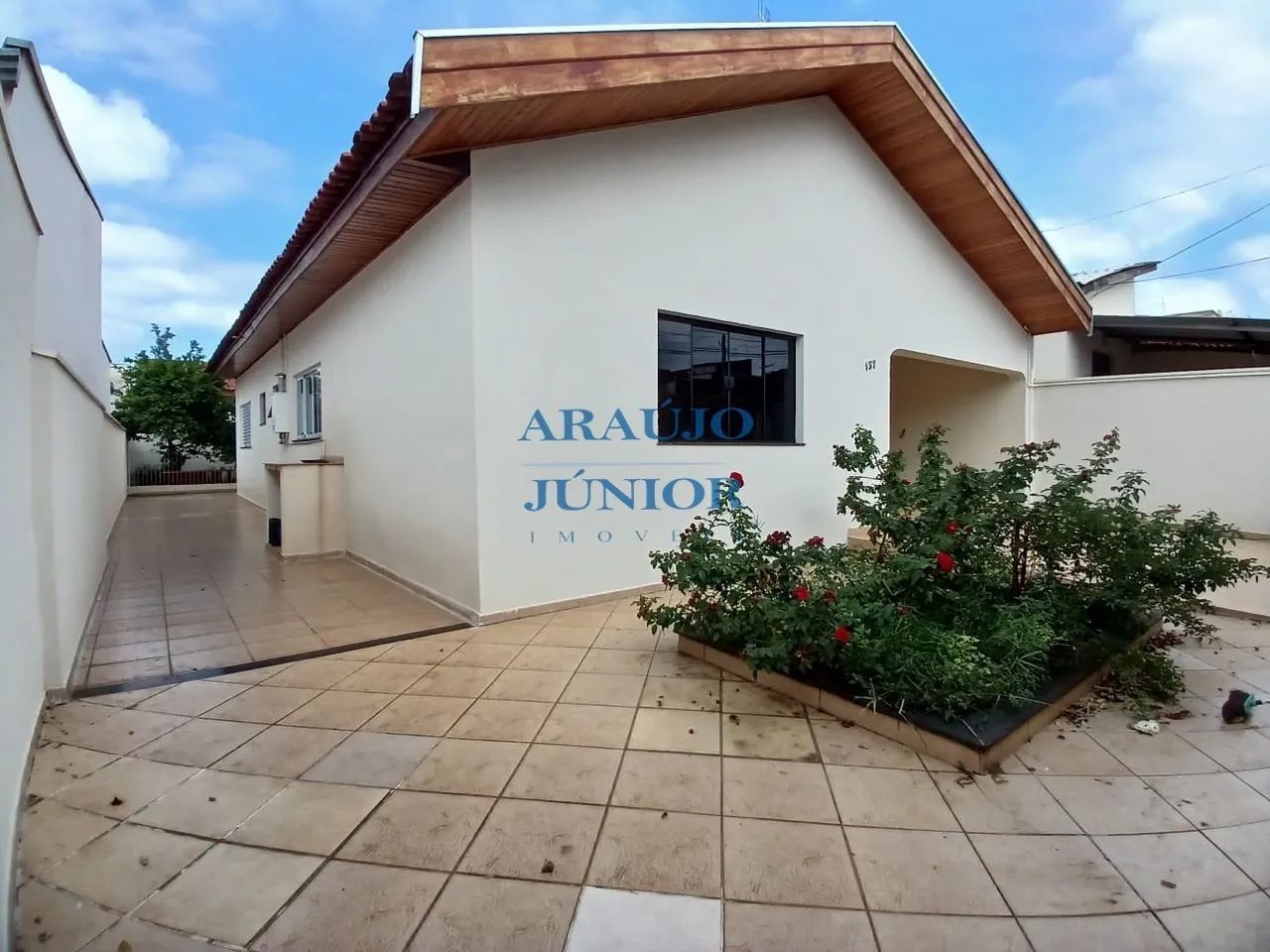 CASA PQ DAS NAÇÕES