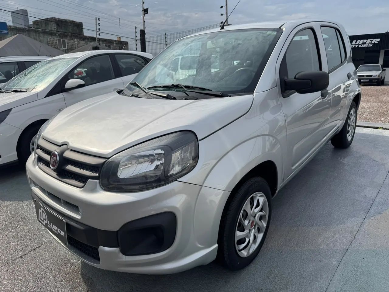Fiat Uno Attractive 1.0 EVO Fire Flex 8V 5P 2021 - Foto 3