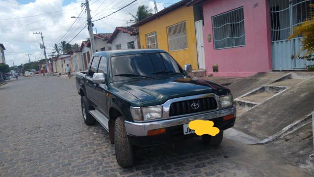 Hilux a venda