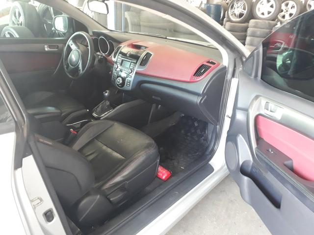 Kia cerato Koup 2.0 - Foto 2
