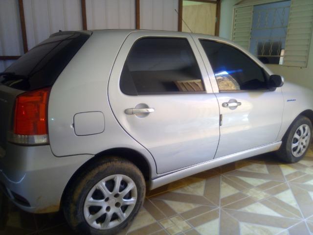 Vende-se carro