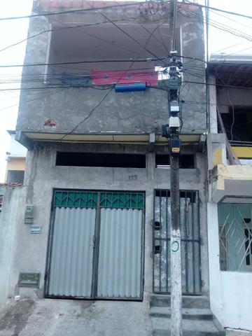 Vendo uma casa no início da urbis