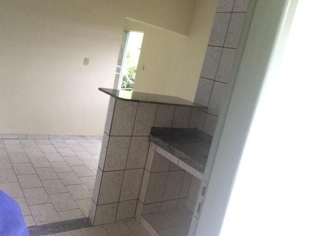 Ótima casa recém reformada no Bairro Aeroporto - Foto 5