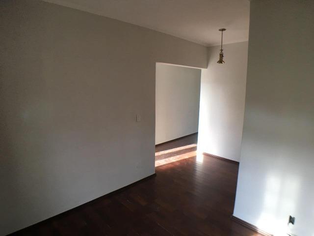 Aluga casa com 5 quartos no bairro Fátima II - Foto 4