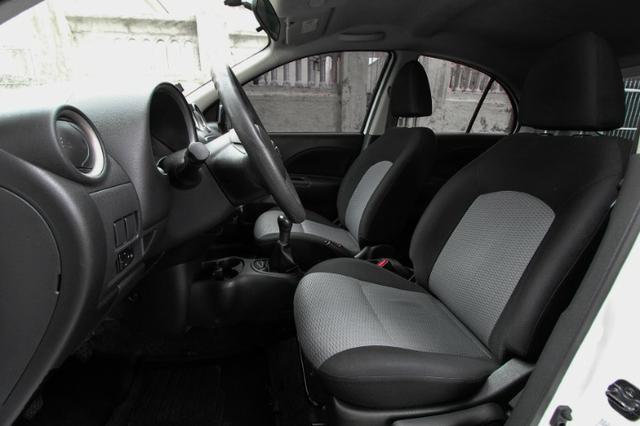 Nissan March 1.6 S Flex Manual 2014 - Foto 11