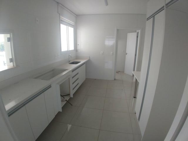 Excelente apt.Edif.Riviera Goiabeiras 169m² Comp de armários, prox. Shop.Estação - Foto 14