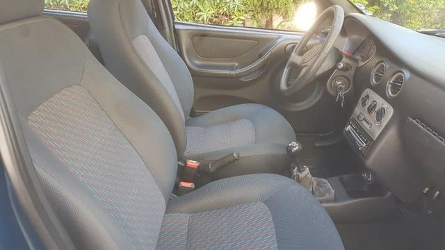 Chevrolet Celta 1.0 VHC 5p 2003 Azul Super Conservado Doc OK - Foto 11