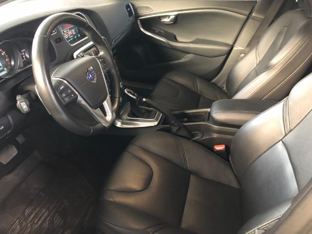 Volvo V40 T-4 2.0 Turbo Momentum 2016 - Foto 4