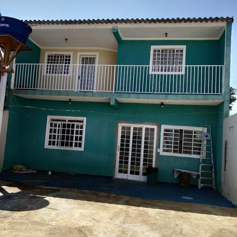 Casa com excelente espaço / bem localizada - Foto 3