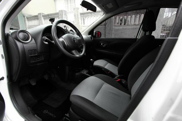 Nissan March 1.6 S Flex Manual 2014 - Foto 10