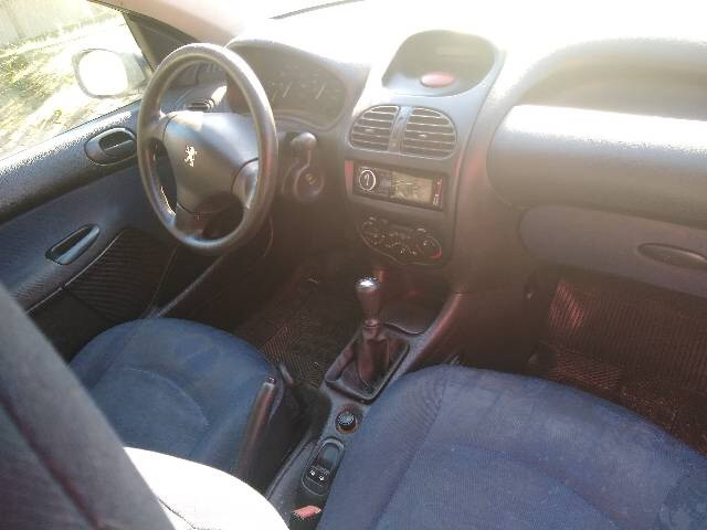 Peugeot 206 - Foto 3
