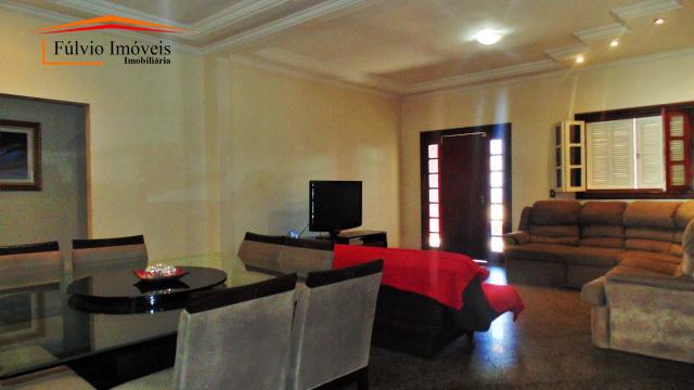Exuberante casa térrea de alto padrão, com fino acabamento, toda na laje e porcelanato, na - Foto 13