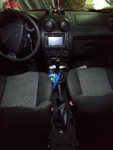 Fiesta sedan 1.6 8v Rocam completo - Foto 6