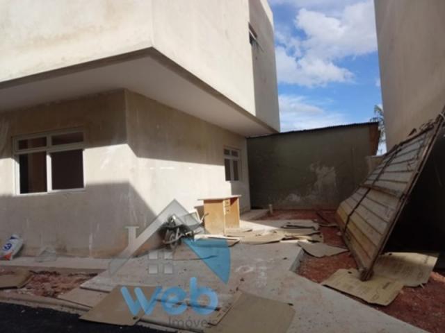 Uberaba, sobrado, três quartos, duas suítes, garagem, terraço. - Foto 3