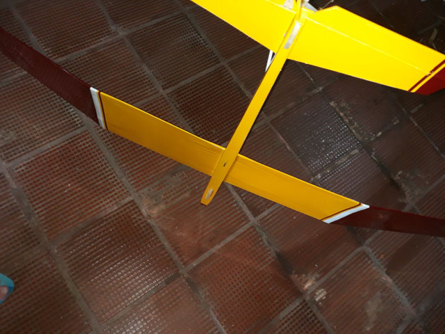 Aeromodelo planador Selig. Flyincircus. - Foto 5
