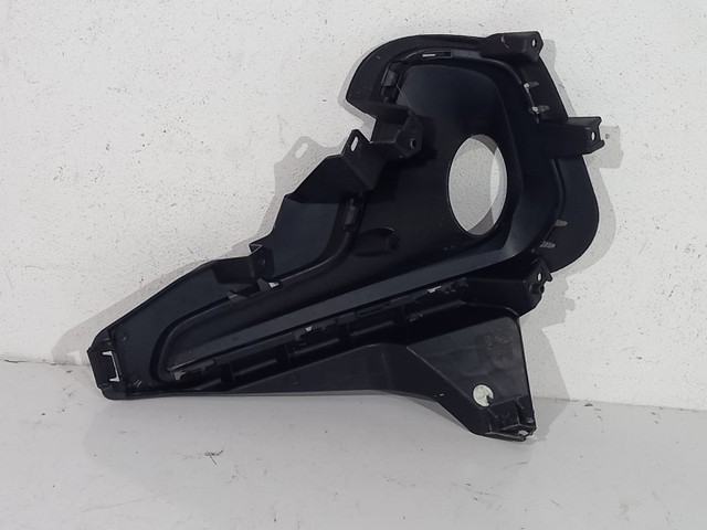 Moldura Farol Milha Onix Plus 2020 C/ Furo Dir/ Esq ( CADA ) - Foto 2