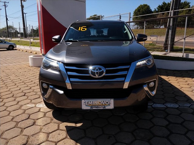 TOYOTA HILUX SW4 2.8 SRX 4X4 16V TURBO INTERCOOLER DIESEL 4P AUTOMÁTICO