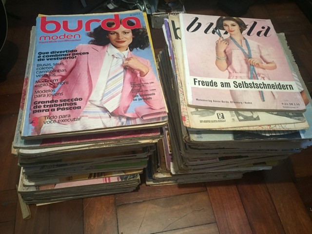 Coleção de revistas - Burda Moden - décadas de 1960 e 1970 - Foto 2