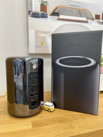 MacPro Reliquia na Caixa