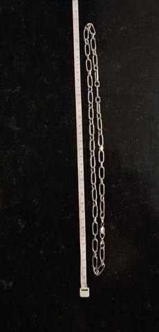 Cordão de Prata, 33 cm fechado.