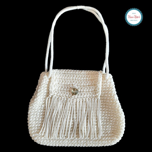 Bolsa de Macramê Branca com Franjas