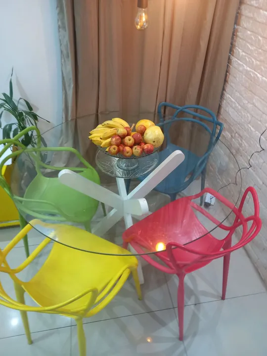 Mesa e Cadeiras