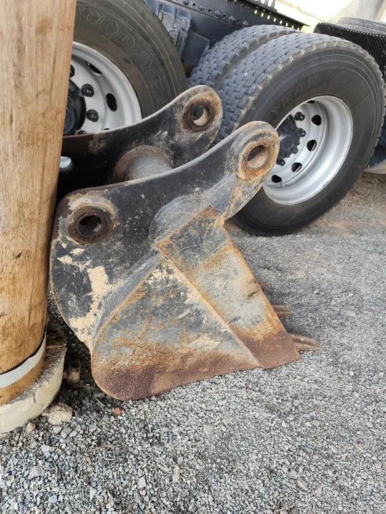 Concha para Retroescavadeira Randon  - Foto 4