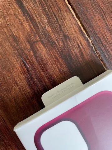 Capa de Silicone com MagSafe para iPhone 12 mini Ameixa Original Apple - Foto 5