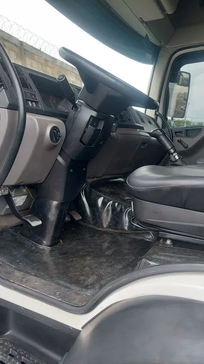 Vende se 24.280 4 eixo ano 2013 único dono  - Foto 10