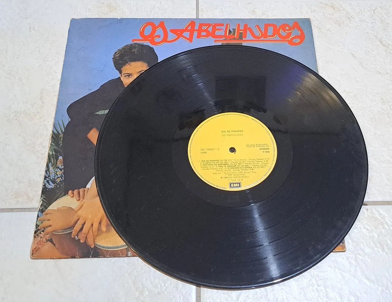 LP- Disco Vinil - Os Abelhudos - Foto 3