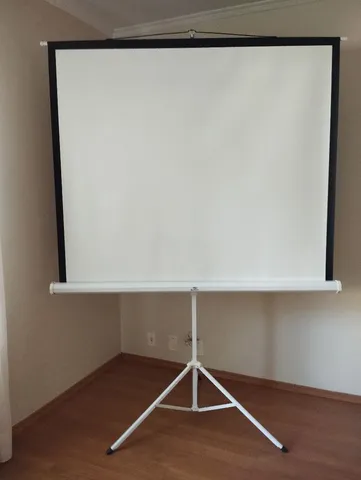 Tela de projeção 84 polegadas