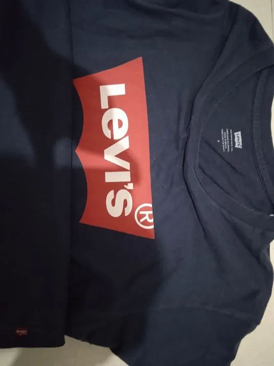 02 Camisetas - Levis / Volcom - Foto 3