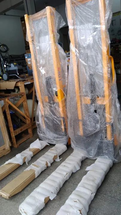 Empilhadeira Manual Menegotti 1.0 Ton X 1600mm - Foto 2