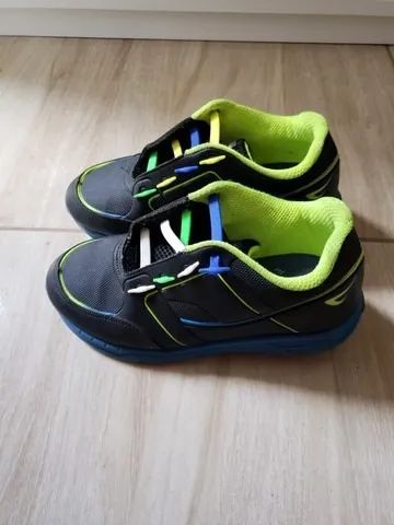 Lote de 4 Tênis, 1 Bota Galocha e 1 Chinelo p/Menino  - Foto 3
