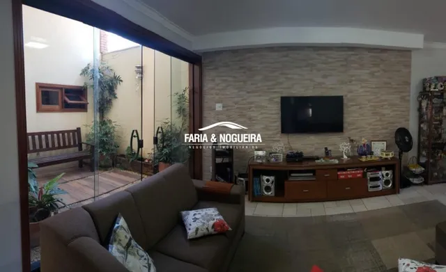 Casa à venda, 4 quartos, 4 suítes, 6 vagas, Centro - Rio Claro/SP
