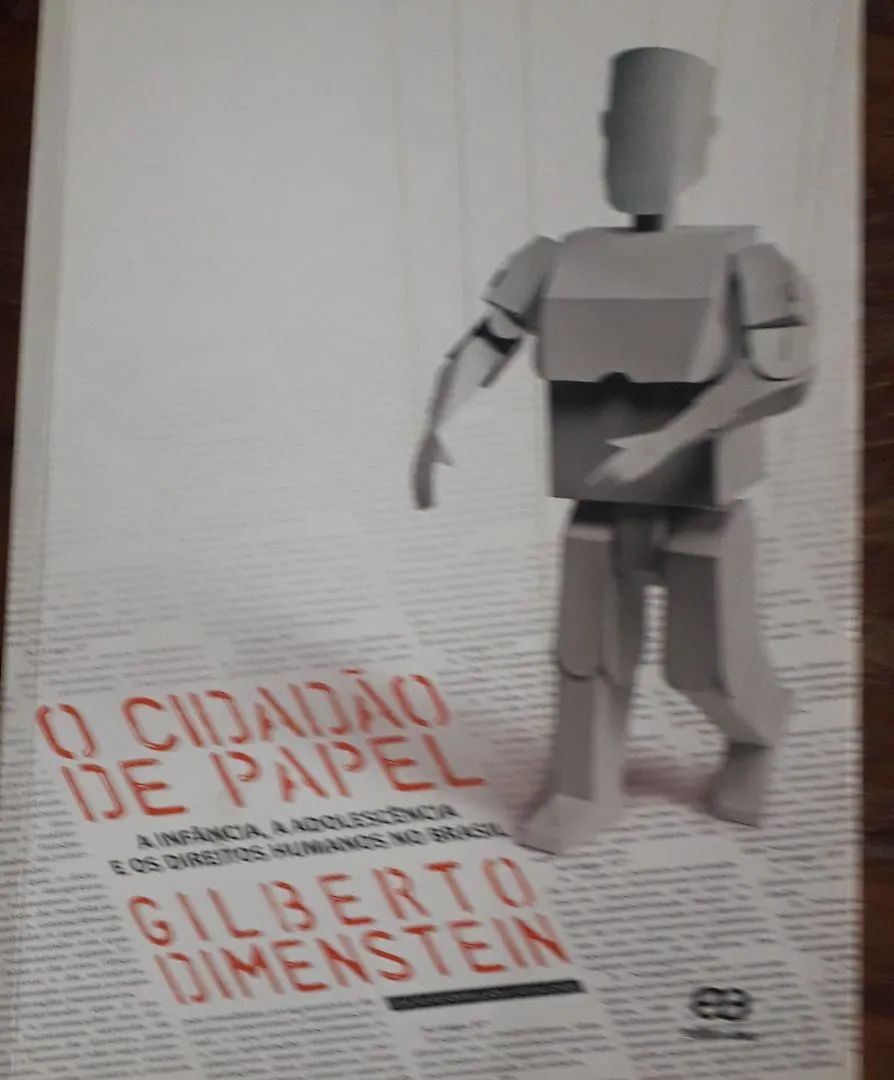 4 livros em perfeito estado! Faça sua oferta! - Foto 2