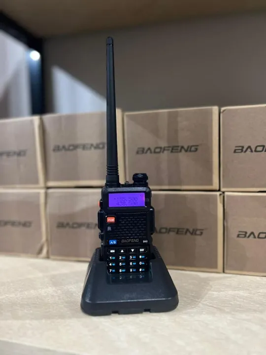 Rádio HT Baofeng UV-5R - digital walkie talkie profissional
