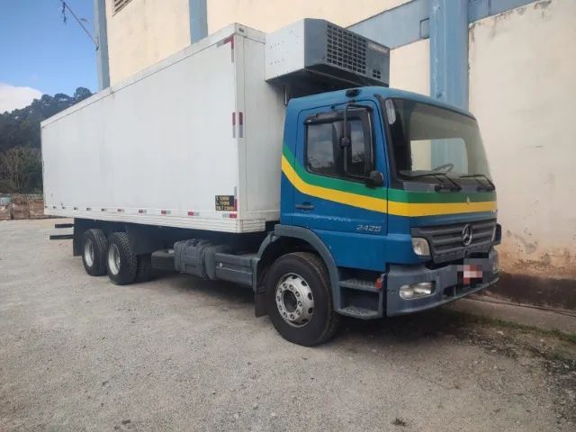 Mb 2425  - Baú- Refrigerado 2006