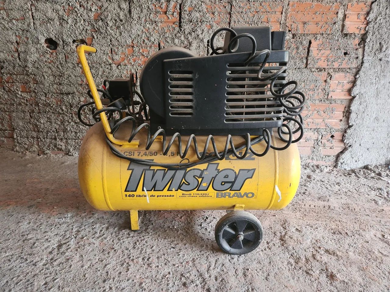 Compressor de ar Twister Bravo 140 libras