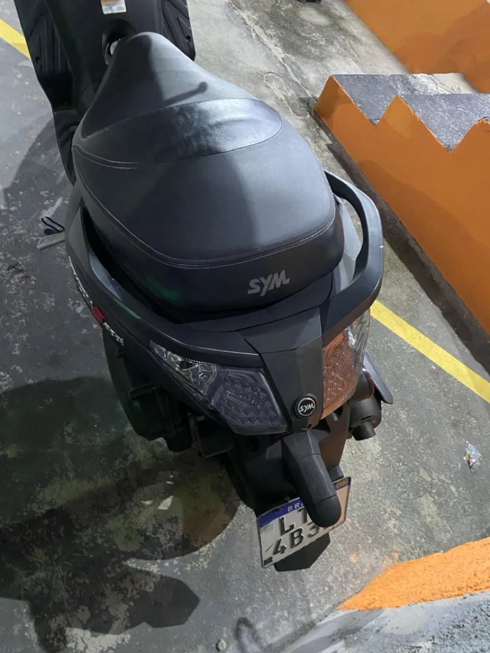 Vendo ou troco por carro pagando a diferença  - Foto 3