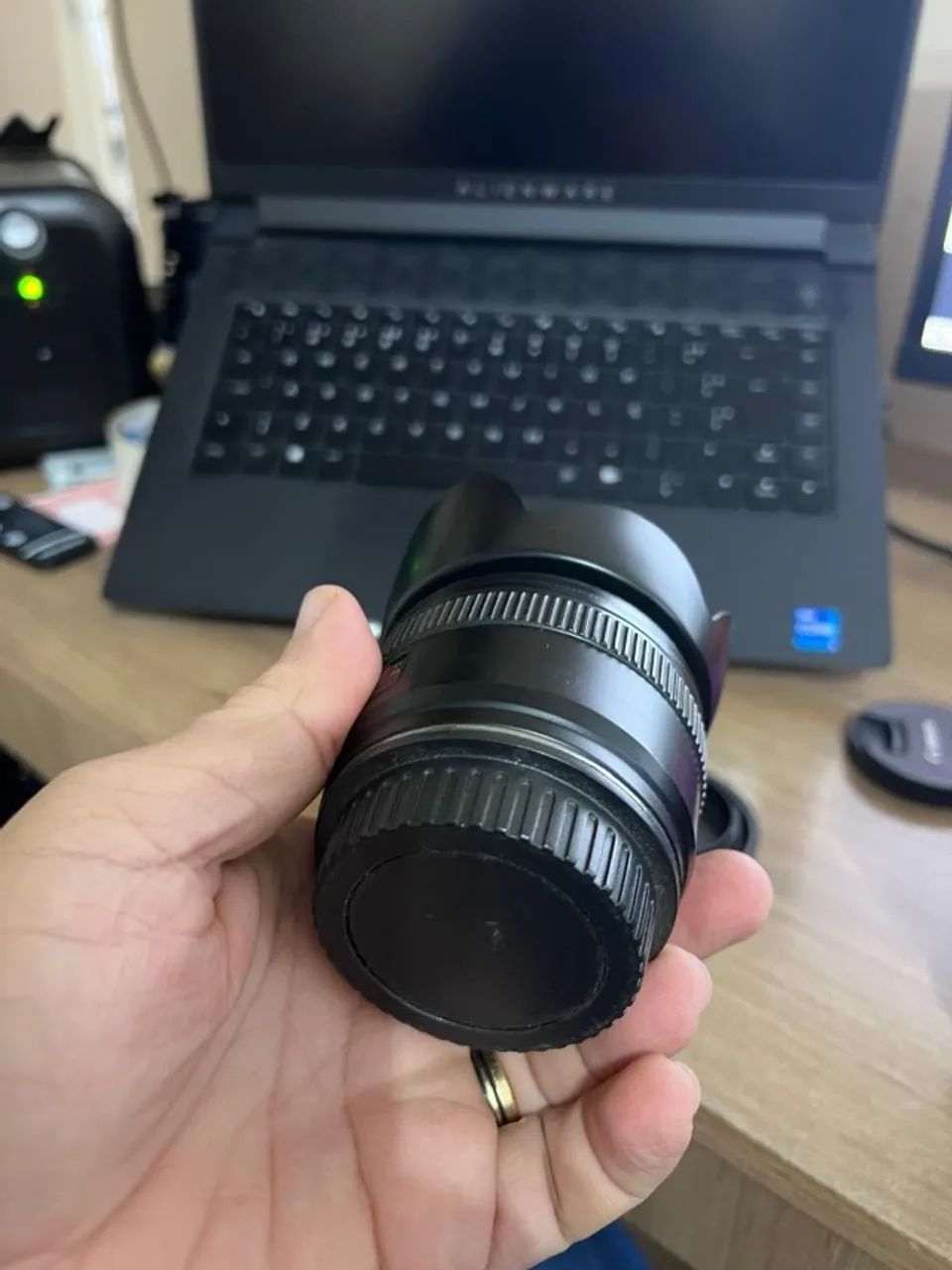 Câmera Cânon 80d + Grip e Lente Canon 28mm 1.8 - 12.200 cliques - Foto 4