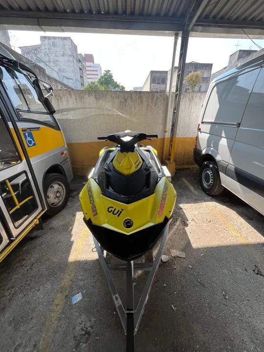 Jet ski Spark 3 lugares com ré 