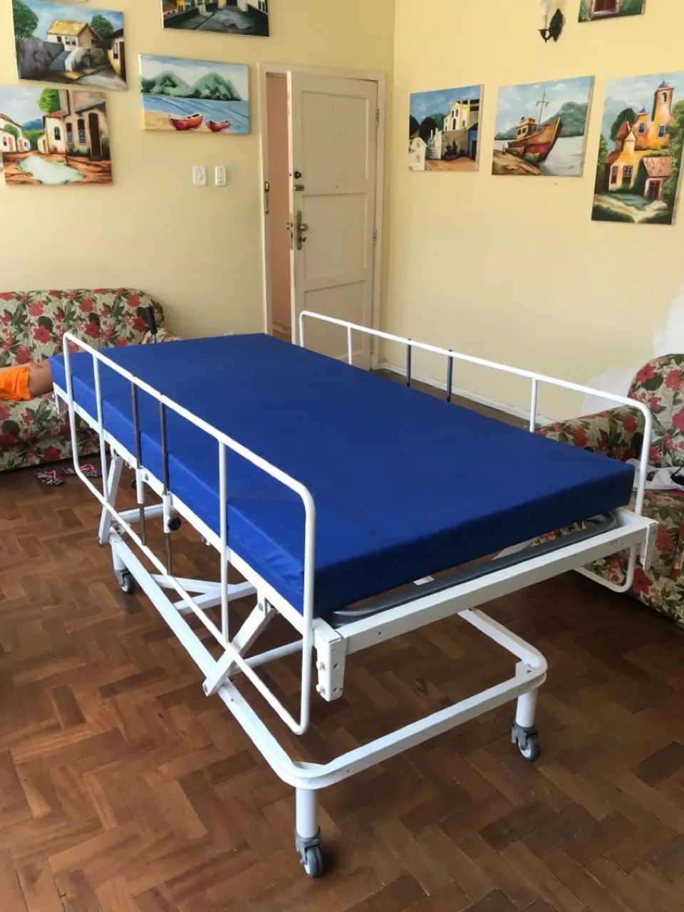 Cama Hospitalar Manual com Grades Laterais